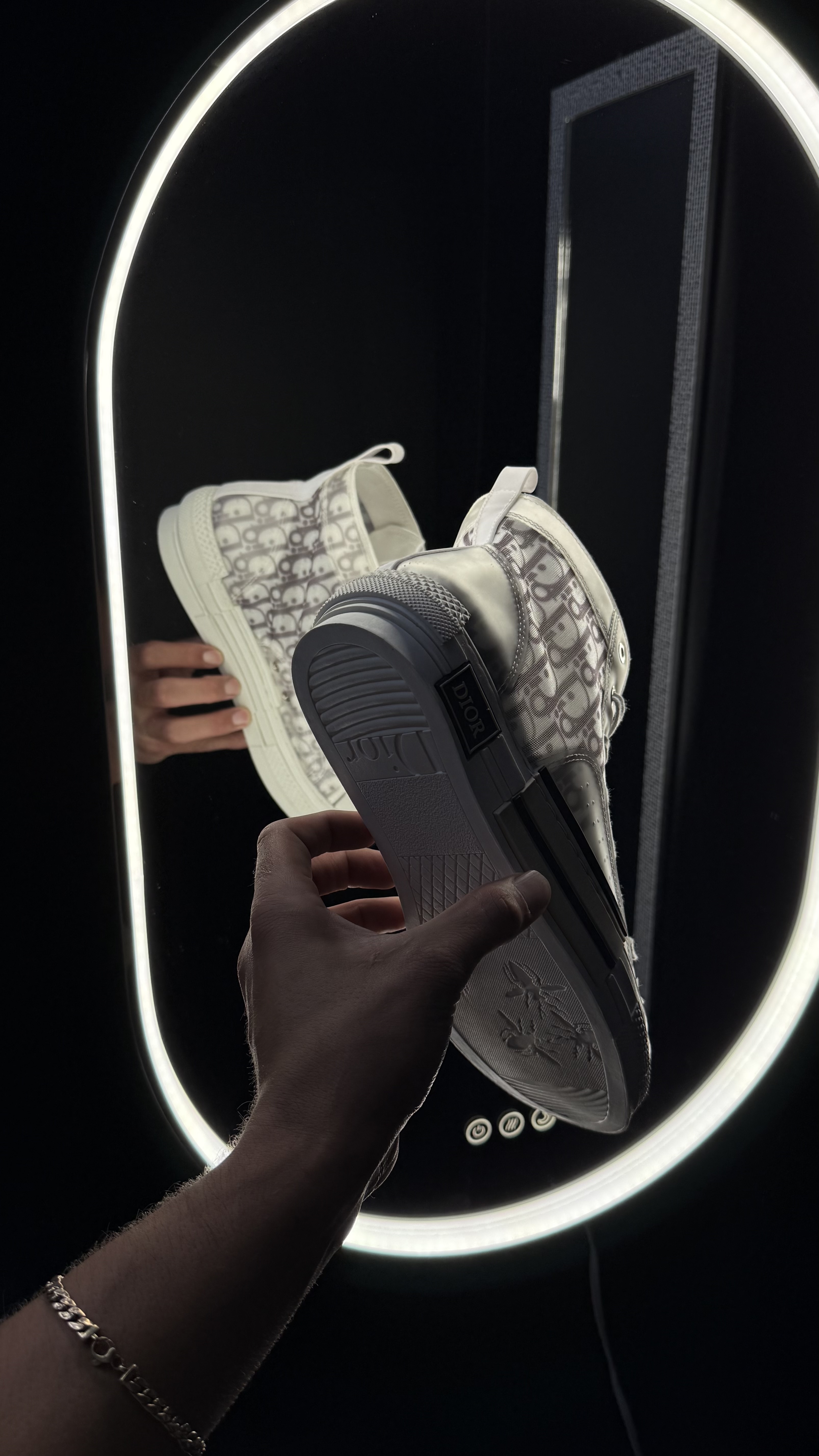 Botas Dior tipo converse — miniatura 3