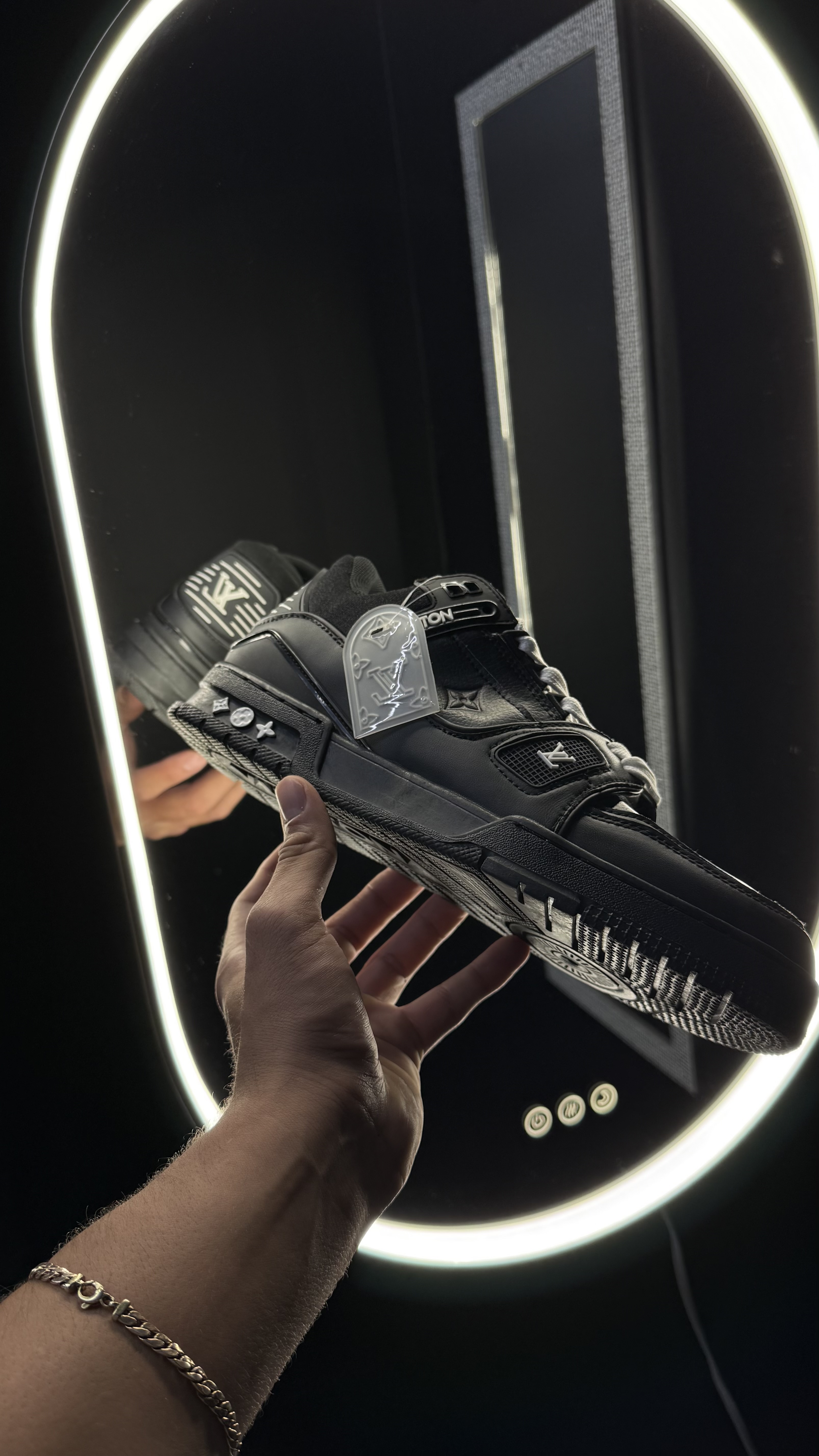 Lv trainer black — miniatura 2